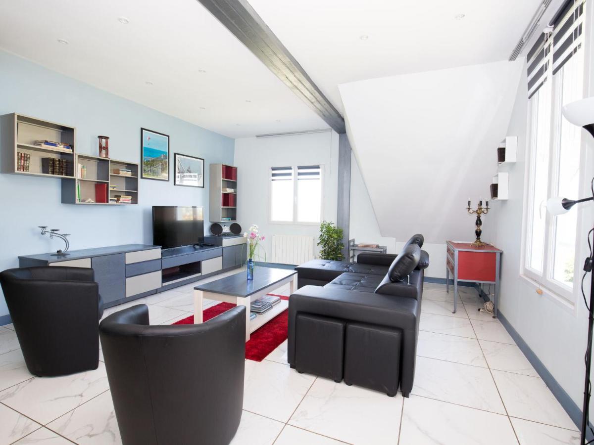 Вилла Modern House With Private Terrace Quineville Экстерьер фото